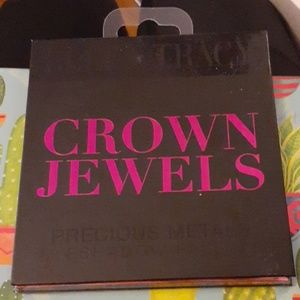 Precious metals eyeshadow palette